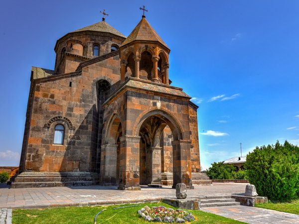 Духовное сердце Армении: Эчмиадзин, Гаяне, Рипсиме и Звартноц - фото 4