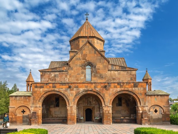Духовное сердце Армении: Эчмиадзин, Гаяне, Рипсиме и Звартноц - фото 3