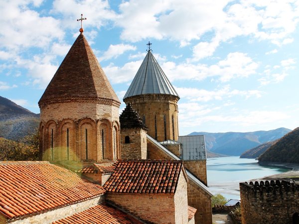 Жинвали, Ананури и горные пейзажи Казбеги - фото 3