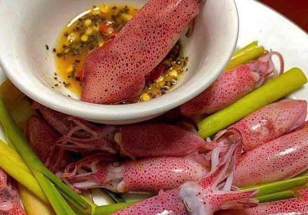 Прогулка на лодке с ловлей кальмаров и ужином на закате - фото 3