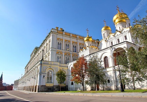 Алмазный фонд и экскурсия по Александровскому саду - фото 1
