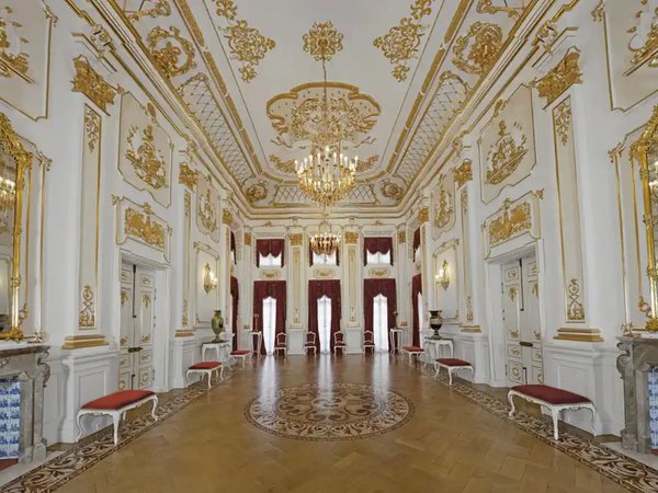Золотой век Радзивиллов: замки Мира и Несвижа из Минска - фото 3