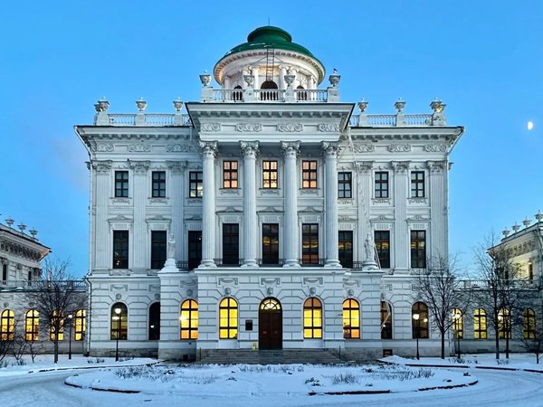 Групповая экскурсия в дом Пашкова