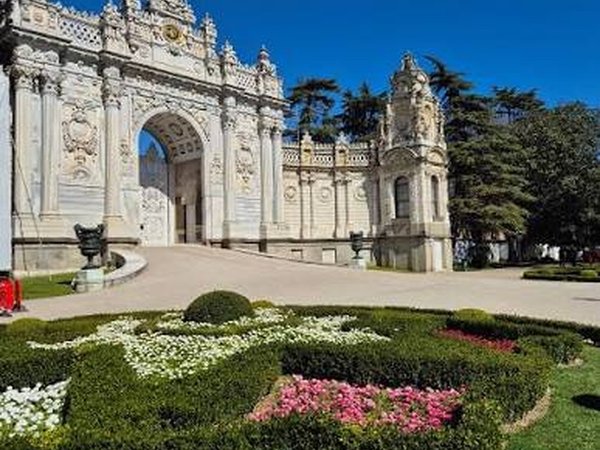 Два дворца Стамбула: Топкапы и Долмабахче за один день - фото 3