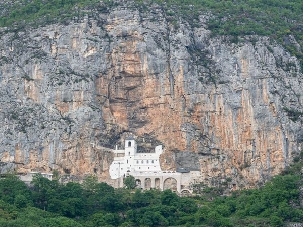 Две святыни Черногории: Цетинский монастырь и Острог (из Будвы) - фото 4