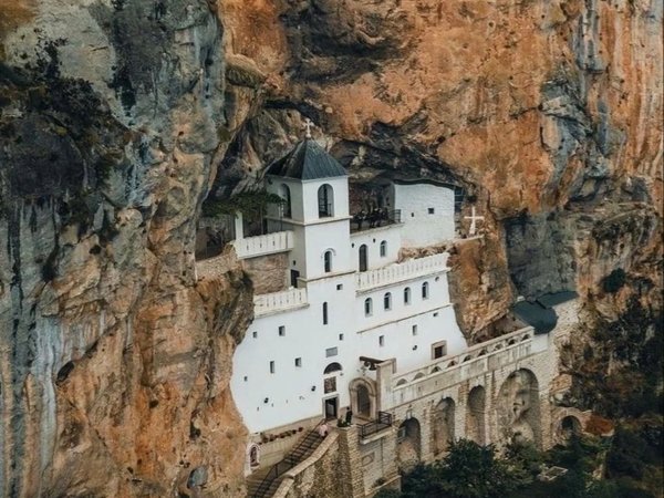 Две святыни Черногории: Цетинский монастырь и Острог (из Будвы) - фото 2