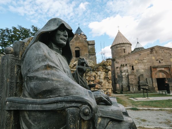 На джипах по бездорожью: озеро Гош и средневековый монастырь Гошаванк - фото 3