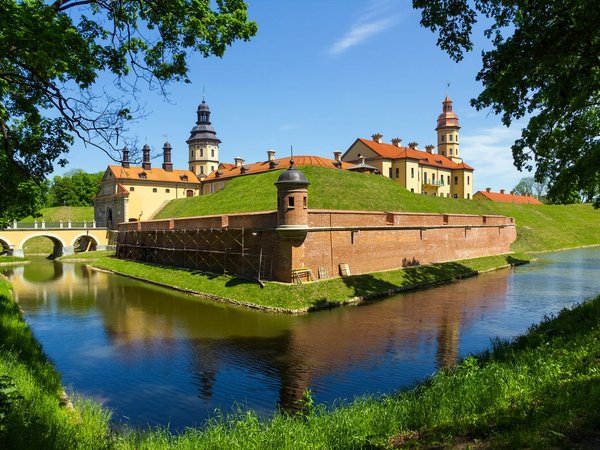 Замки Беларуси: история князей Радзивиллов — из Минска - фото 3