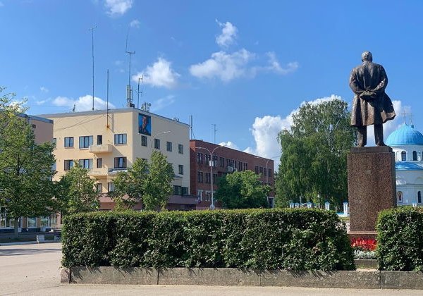 Город на каменной скале  - фото 1