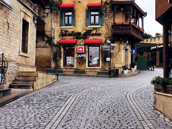 Старый город Баку: истории, легенды и дух узких улочек - фото 1