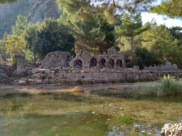 Поход с палатками по Ликийской тропе: Средиземное море, древние руины, горы и хвойные леса - фото 4