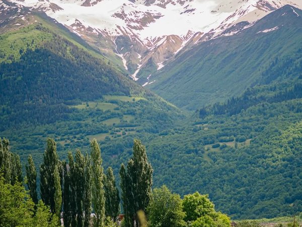 Сванетия, которую нужно увидеть — Местиа, Ушгули и альпийские озера - фото 3