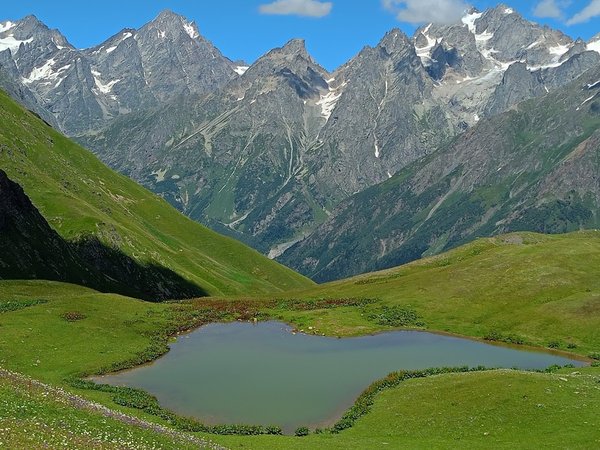 Перезагрузка в Сванетии: индивидуальный тур с треккингом в горах - фото 1