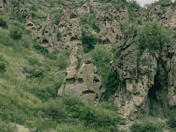 Розовое озеро, Агатовые горы и гора желаний Бешбармаг - фото 4