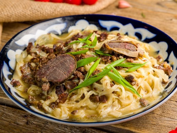 Вкус Кыргызстана: мастер-класс по бешбармаку