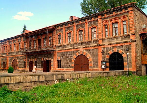 Прекрасный Гюмри и его окрестности  - фото 2
