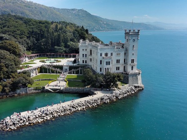 Сказка наяву — замок Мирамаре в Триесте - фото 1