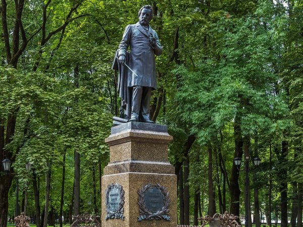 Обзорная экскурсия по Смоленску «Из сквера в сквер переходя» - фото 1