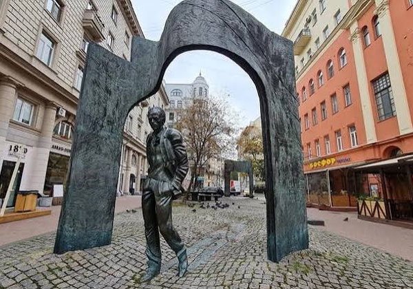Эксклюзивная экскурсия по Арбату: с посещением «Дома Булата» и чаем - фото 4