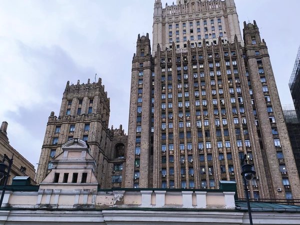 Дипломатический Арбат: великие люди, судьбы, события
