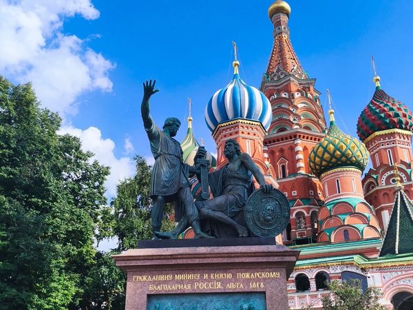 Красная площадь и Варварка. Знакомые места — незнакомые истории - фото 1