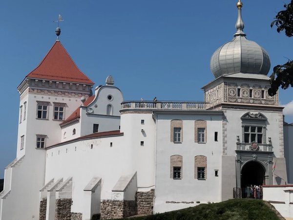Трансфер в Гродно с заездом в Лиду