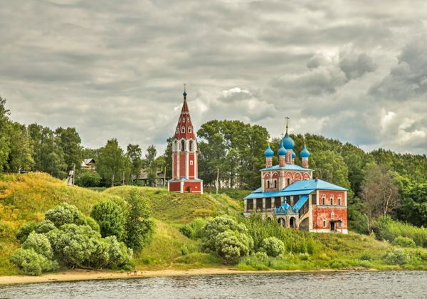 Город с открытки: прогулка по Романовской стороне Тутаева - фото 1