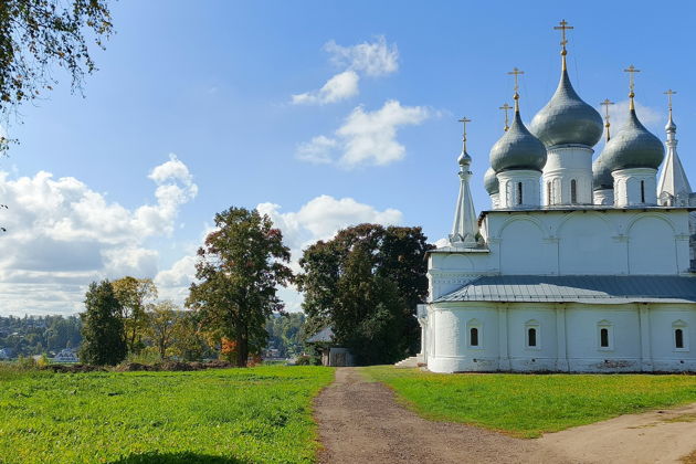 Город с открытки: прогулка по Романовской стороне Тутаева - фото 1