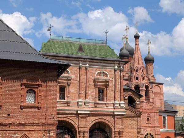 От Пролетарской до Крутицкого подворья: квест без гида
