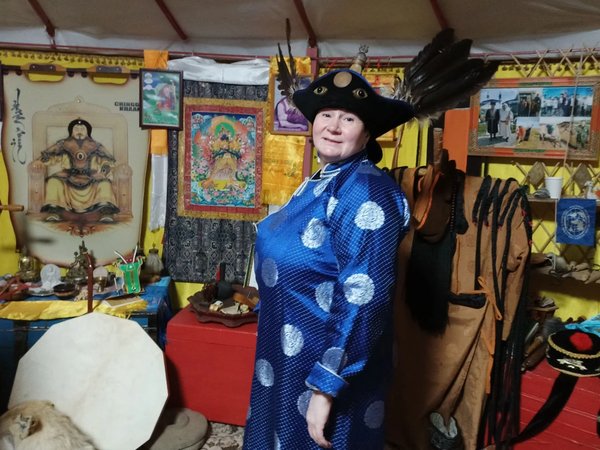 Цветущие тюльпаны и буддийские святыни: из Волгограда в Элисту - фото 3