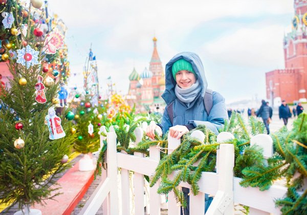 Индивидуальная обзорная экскурсия для школьных групп по новогодней Москве