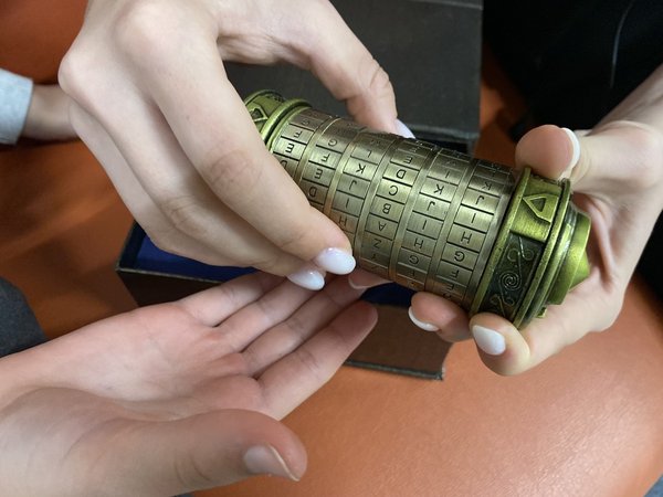 Аудиоквест по кремлю и окрестностям, или Иван Васильевич меняет Астрахань - фото 1