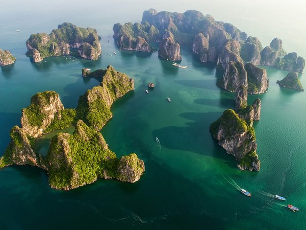 Из Ханоя — в бухту Халонг на роскошном лайнере (на английском) - фото 2