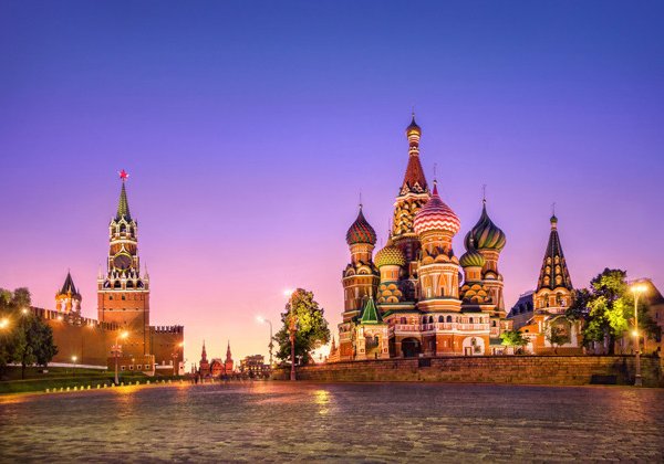 Для школьных групп: экскурсия по вечерней Москве
