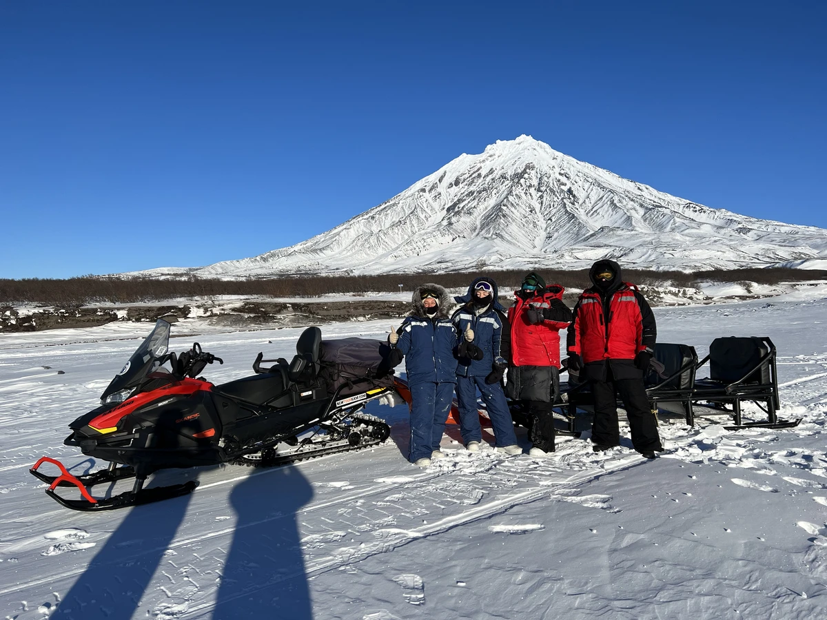 Авачинский перевал: поездка в нарте за снегоходом - фото 1
