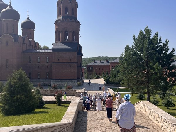 Из Уфы — к монастырю «Святые кустики», ГЭС и природным сокровищам Башкирии - фото 2