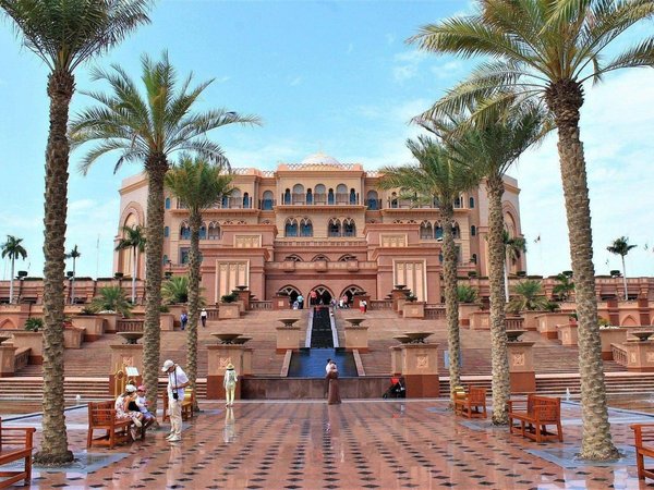Абу-Даби all inclusive: дворец президента, мечеть шейха Зайда и обед - фото 3