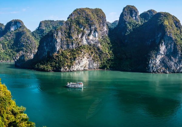 Однодневный тур по заливу Халонг на 5-звездочной яхте Harmony CruiseSSS - фото 1