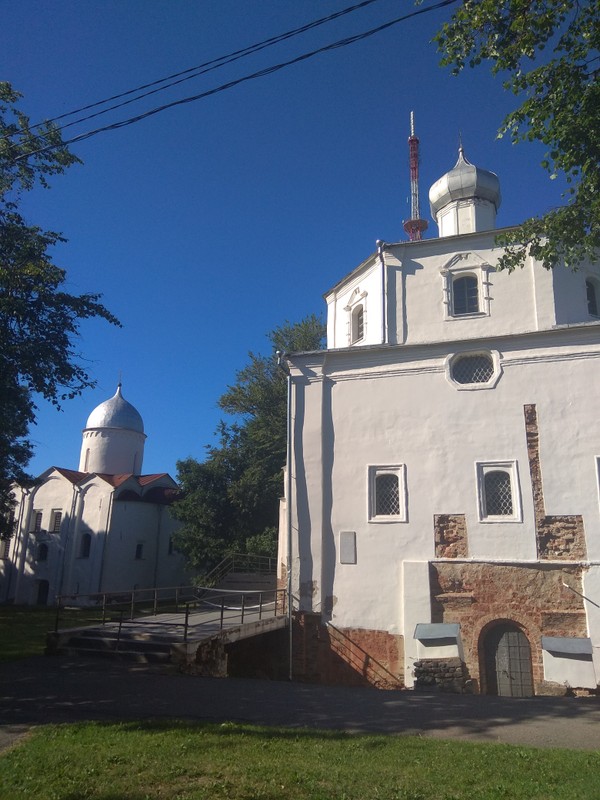 Ярославово Дворище: дворец Ярослава Мудрого и главный торг Руси