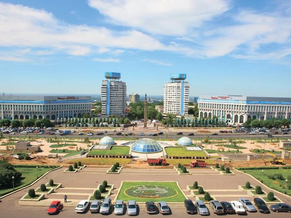 Стеклянный Алматы: поздний СССР и современный город - фото 1