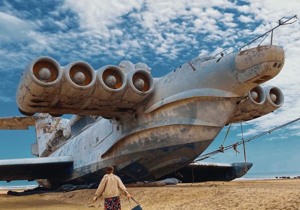 Древний Дербент — цитадель и экраноплан «Лунь»