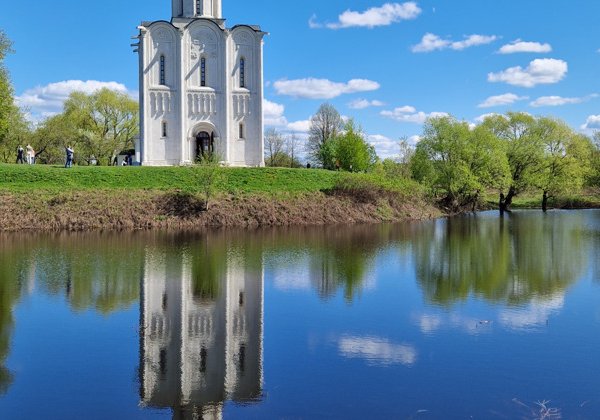 Место, Богом любимое: Боголюбово и церковь Покрова на Нерли