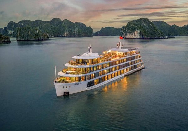 Залив Халонг на 5-звездочной яхте Sky Cruise из Ханоя