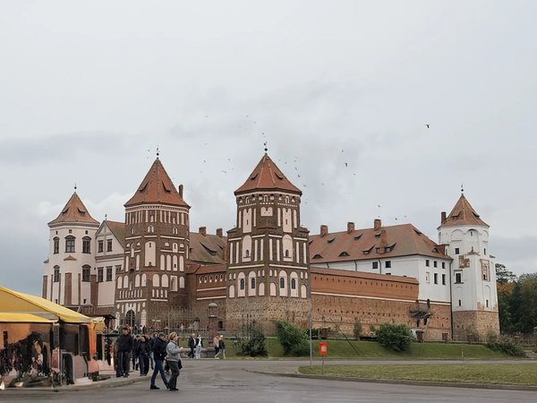 Мирский, Несвижский и Косовский замки — трансфер из Бреста и обратно - фото 4