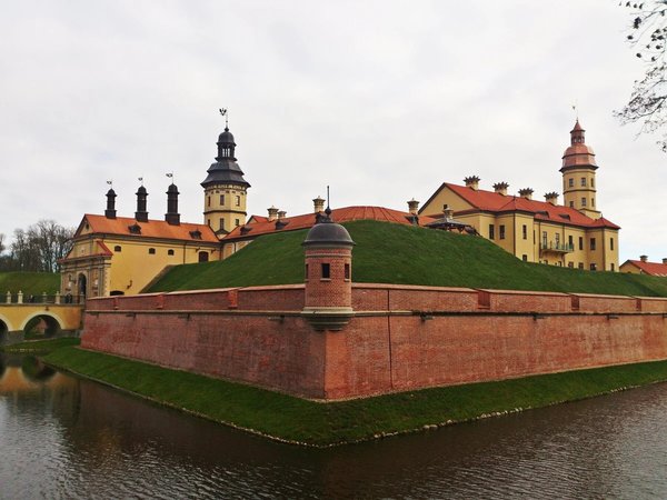Мирский, Несвижский и Косовский замки — трансфер из Бреста и обратно - фото 3