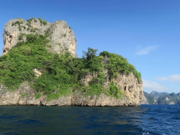 Пхи-Пхи за 2 дня: рассвет в море, Майя Бэй и Бамбуковый остров - фото 4