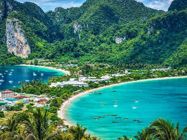 Пхи-Пхи за 2 дня: рассвет в море, Майя Бэй и Бамбуковый остров - фото 1