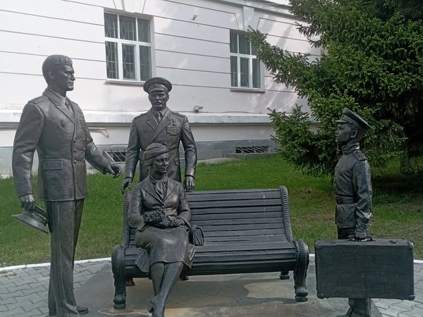Город трудовой доблести: Екатеринбург в 1941–1945 годах - фото 4