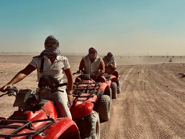 Сафари на квадроциклах в Шарм-эль-Шейхе — с чаепитием у бедуинов - фото 1
