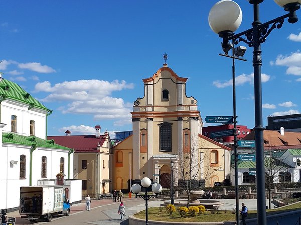 Город как птица феникс: автопешеходная экскурсия по Минску - фото 1